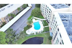 225 COUNTRY CLUB DRIVE, LARGO, FL 33771 Sold 03/24/25