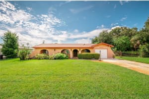 1032 26TH AVENUE, SAINT PETERSBURG, FL 33705 Sold 11/18/24