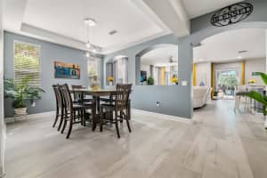 433 WESTCHESTER HILLS LANE, VALRICO, FL 33594 Sold 12/05/24