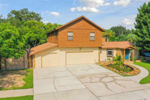 10213 NEWPORT CIRCLE, TAMPA, FL 33612 Sold 07/01/25