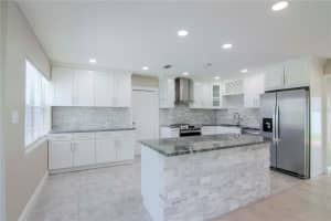 15 MERCURY AVENUE, CLEARWATER, FL 33765 Sold 03/11/25