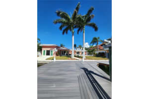 224 MIDWAY ISLAND, CLEARWATER BEACH, FL 33767 Sold 10/31/24