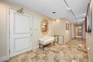1 BEACH DRIVE, ST PETERSBURG, FL 33701 Sold 04/04/25