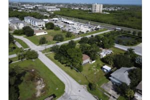 10701 SNUG HARBOR ROAD, SAINT PETERSBURG, FL 33702 Sold 03/12/25