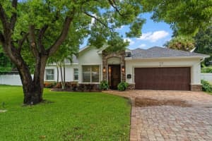 218 GARDEN CIRCLE, BELLEAIR, FL 33756 Sold 11/01/24