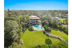 300 FLORIDA AVENUE, TARPON SPRINGS, FL 34689 - MLS#MFRTB8308955