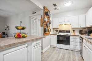 10114 HIGHLAND AVENUE, TAMPA, FL 33612 Sold 03/17/25