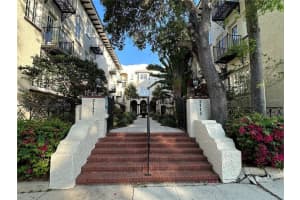 2117 DEKLE AVENUE, TAMPA, FL 33606 Sold 10/31/24