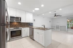 477 GENOA CIRCLE, SAINT PETERSBURG, FL 33703 Sold 01/10/25