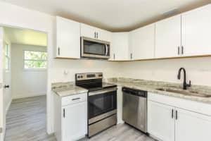 138 KINGSTON AVE, DAYTONA BEACH, FL 32114 Sold 01/23/25
