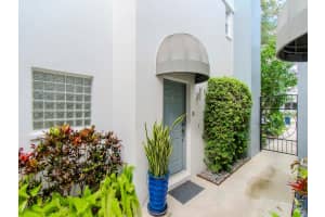 2002 DEKLE AVENUE, TAMPA, FL 33606 Sold 12/06/24