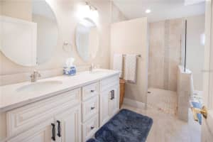 6348 6TH AVENUE, ST PETERSBURG, FL 33710 Sold 11/14/24
