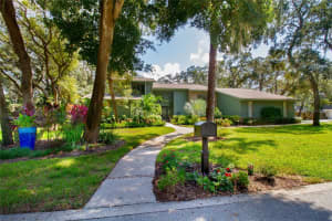 2415 BUTTERNUT COURT, DUNEDIN, FL 34698 Sold 11/12/24