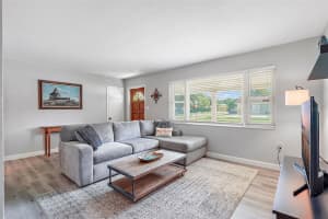 5074 54TH WAY, SAINT PETERSBURG, FL 33709 Sold 10/31/24