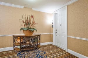 700 OSCEOLA AVENUE, CLEARWATER, FL 33755 Sold 03/25/25