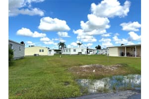 626 LA SALA, NORTH PORT, FL 34287 - MLS#MFRTB8309657