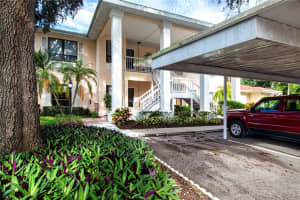 304 KELSEY WAY, SUN CITY CENTER, FL 33573 Sold 03/31/25