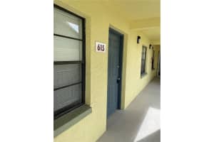 6077 113TH STREET, SEMINOLE, FL 33772 Sold 01/14/25