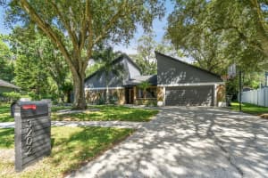 3202 HEATHERBROOK WAY, TAMPA, FL 33618 Sold 11/08/24