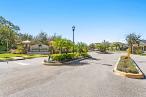 8003 WHITETAIL DEER WAY, TAMPA, FL 33635 Sold 01/03/25