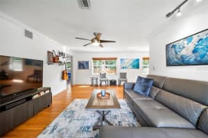 700 38TH AVENUE, SAINT PETERSBURG, FL 33704 Sold 11/04/24