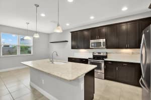 10223 GRAND OAK CIRCLE, SEMINOLE, FL 33708 Sold 01/15/25