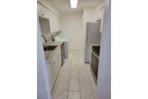 524 ORANGE DRIVE, ALTAMONTE SPRINGS, FL 32701 Sold 12/13/24