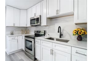 2229 ARCH MCDONALD DRIVE, DOVER, FL 33527 Sold 02/26/25