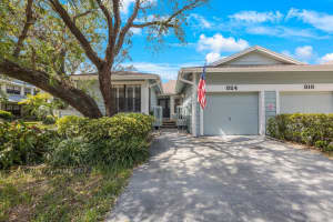 824 AMELIA COURT, SAINT PETERSBURG, FL 33702 Sold 11/25/24