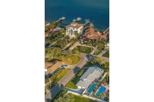 3822 BAYSHORE BOULEVARD, SAINT PETERSBURG, FL 33703 Sold 12/10/24