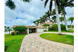 7822 9TH AVENUE, ST PETERSBURG, FL 33707 Sold 11/08/24