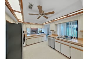 3930 N FORBES RD, PLANT CITY, FL 33565 Sold 01/29/25