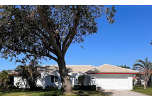 1973 Hawaii Ave Ne, ST PETERSBURG