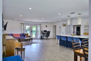 2404 BAYSHORE GARDENS PARKWAY, BRADENTON, FL 34207 Sold 01/02/25