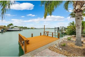 226 145TH AVENUE, MADEIRA BEACH, FL 33708 Sold 01/21/25