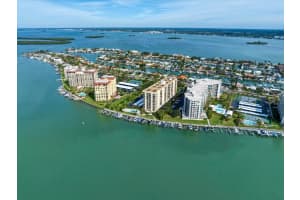 690 ISLAND WAY, CLEARWATER BEACH, FL 33767 Sold 06/27/25