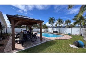 2067 MONTANA AVENUE, SAINT PETERSBURG, FL 33703 Sold 11/06/24