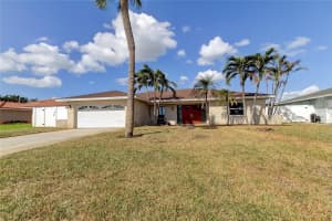 8045 13TH AVE S, ST PETERSBURG, FL 33707 Sold 01/06/25