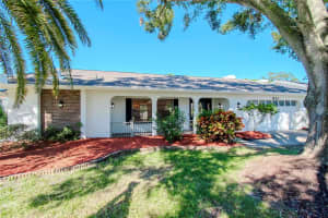 311 OAK CREST DRIVE, SAFETY HARBOR, FL 34695 Sold 11/21/24