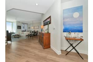 450 KNIGHTS RUN AVENUE, TAMPA, FL 33602 Sold 02/28/25