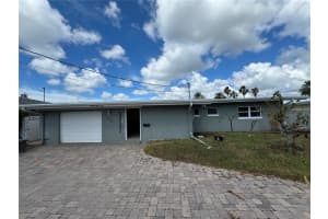 8043 CAUSEWAY BOULEVARD, SAINT PETERSBURG, FL 33707 Sold 11/06/24