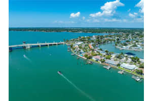 8043 CAUSEWAY BOULEVARD, SAINT PETERSBURG, FL 33707 Sold 11/06/24