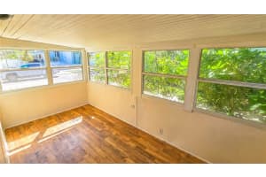 525 13TH AVENUE, SAINT PETERSBURG, FL 33701 Sold 03/06/25