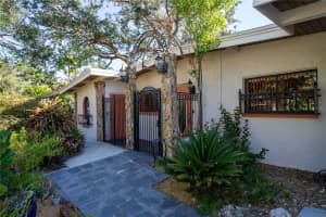 2406 CLARK AVENUE, TAMPA, FL 33629 - MLS#MFRTB8311978