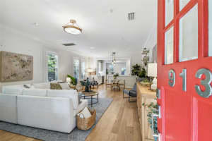 913 BRUCE STREET, TAMPA, FL 33606 Sold 10/31/24