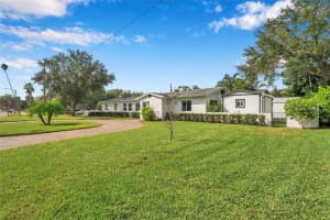 400 RAFAEL BOULEVARD, SAINT PETERSBURG, FL 33704 Sold 11/06/24