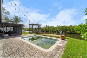 4618 BAY CREST DRIVE, TAMPA, FL 33615 Sold 11/05/24