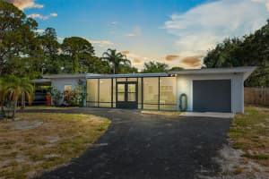 11000 54TH AVENUE, SAINT PETERSBURG, FL 33708 Sold 01/17/25