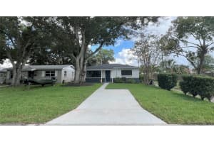 3421 38TH STREET, SAINT PETERSBURG, FL 33713 Sold 11/08/24