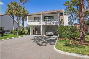 1951 LAKEWOOD CLUB DRIVE, SAINT PETERSBURG, FL 33712 Sold 03/31/25